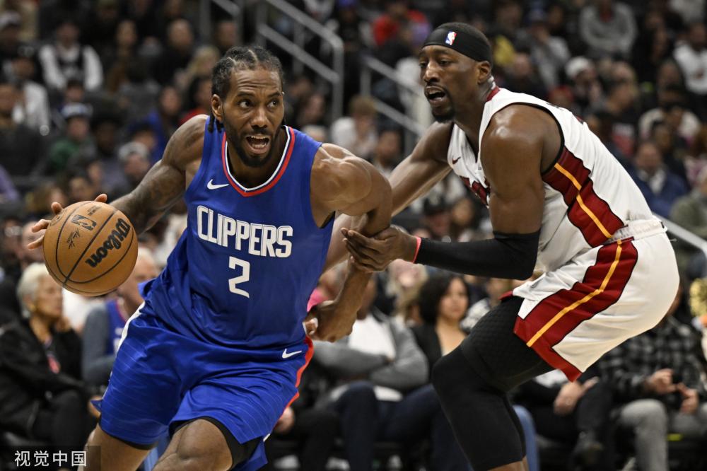 以其深厚的 以其深厚的